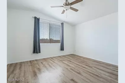 8065 N Surprise Drive, Tucson, AZ 85743 - Photo 10