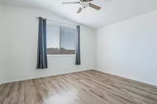 8065 N Surprise Dr, Tucson, AZ 85743 - Photo 10