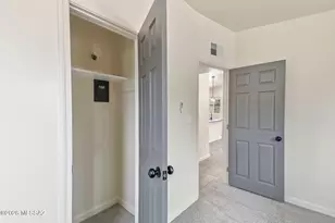 827 E Lester St, Tucson, AZ 85719 - Photo 36