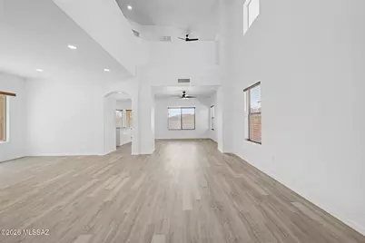7806 S Hidden Places Loop, Tucson, AZ 85756 - Photo 6