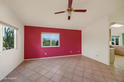 1402 N Thunder Ridge Drive, Tucson, AZ 85745 - Photo 10