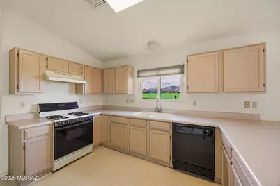 1402 N Thunder Ridge Drive, Tucson, AZ 85745 - Photo 12