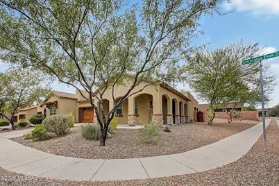 13289 N Chiracahua Peak Drive, Oro Valley, AZ 85755 - Photo 4