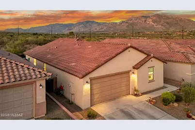 2226 W Desert Topaz Way, Tucson, AZ 85742 - Photo 1