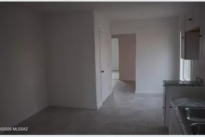 132 W 32nd Street, Tucson, AZ 85713 - Photo 10
