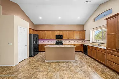 893 W Calle Barbitas, Sahuarita, AZ 85629 - Photo 8