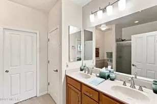 954 N Broken Hills Dr, Green Valley, AZ 85614 - Photo 32