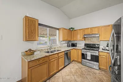 8913 E Citrus Tree Drive, Tucson, AZ 85730 - Photo 8