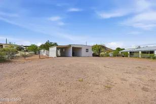 2240 W San Juan Trail, Tucson, AZ 85713 - Photo 2