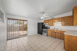 1841 W Caravelle Rd, Tucson, AZ 85713 - Photo 10
