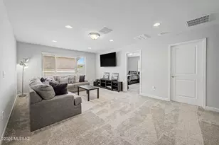 11921 N Silver Vlg Pl, Oro Valley, AZ 85737 - Photo 18
