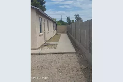 113 W Corona Road, Tucson, AZ 85756 - Photo 24