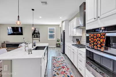 9126 N Wagon Spoke Court, Tucson, AZ 85742 - Photo 6