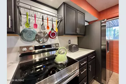 1735 S Jones Boulevard #J14, Tucson, AZ 85713 - Photo 8