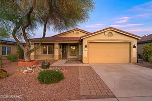 8140 N Iron Ridge Dr, Tucson, AZ 85743 - Photo 40