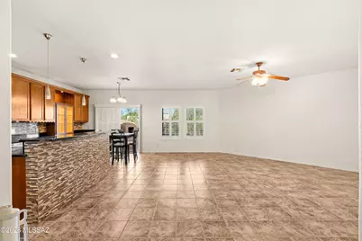 8140 N Iron Ridge Drive, Tucson, AZ 85743 - Photo 8