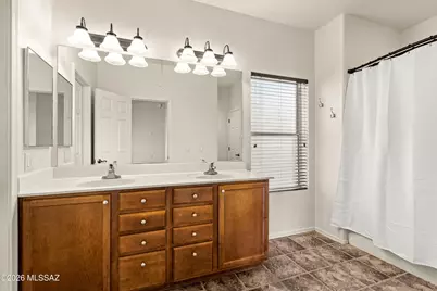 8140 N Iron Ridge Drive, Tucson, AZ 85743 - Photo 20