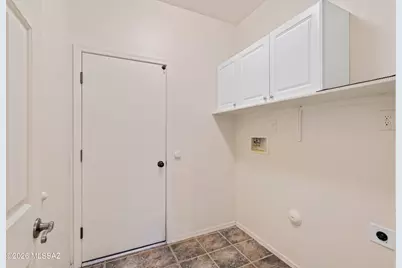 8140 N Iron Ridge Drive, Tucson, AZ 85743 - Photo 30