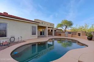 8140 N Iron Ridge Dr, Tucson, AZ 85743 - Photo 36
