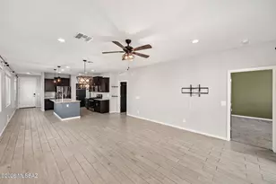 6860 W Jadewood Ln, Tucson, AZ 85757 - Photo 12