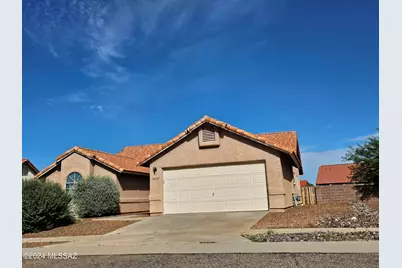 9827 N Stonecreek Place, Tucson, AZ 85742 - Photo 2