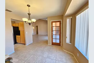 9827 N Stonecreek Place, Tucson, AZ 85742 - Photo 14