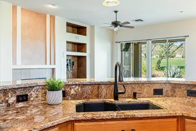 13706 N Nightstar Court, Marana, AZ 85658 - Photo 10