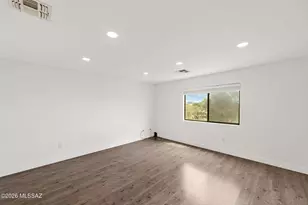 6509 S De Concini Dr, Tucson, AZ 85757 - Photo 32