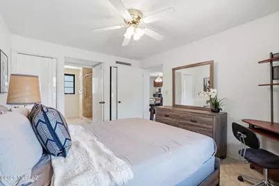 135 S Paseo Quinta #B, Green Valley, AZ 85614 - Photo 24