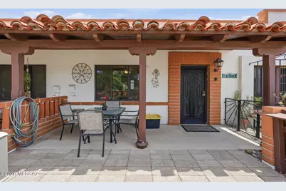135 S Paseo Quinta #B, Green Valley, AZ 85614 - Photo 2