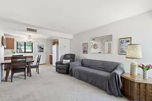 135 S Paseo Quinta, Green Valley, AZ 85614 - Photo 4