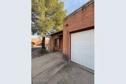 264 E Scheibe Way, Tucson, AZ 85705 - Photo 2