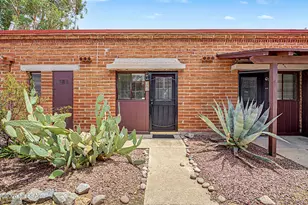 364 S Paseo Lobo, Green Valley, AZ 85614 - Photo 1