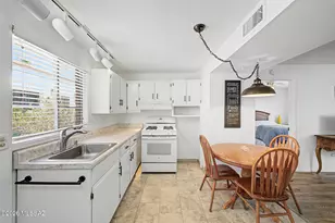 364 S Paseo Lobo, Green Valley, AZ 85614 - Photo 10