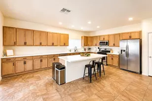 8234 N Stonehill Dr, Tucson, AZ 85743 - Photo 14