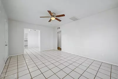 4934 E 17th Street, Tucson, AZ 85711 - Photo 6