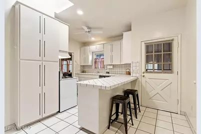 2040 E Hawthorne Street, Tucson, AZ 85719 - Photo 16
