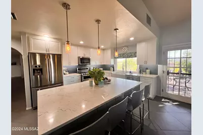 7600 N Sonoma Way, Tucson, AZ 85743 - Photo 2