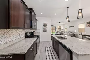 6947 W Hedge Rose Dr, Tucson, AZ 85757 - Photo 12