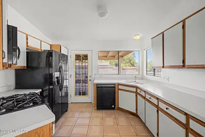 2726 W Sandbrook Lane, Tucson, AZ 85741 - Photo 8
