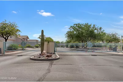 10991 N Pebble Way, Oro Valley, AZ 85737 - Photo 2