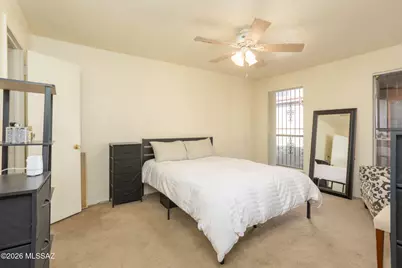 1620 N Wilmot Road #UNIT D263, Tucson, AZ 85712 - Photo 16