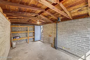 1049 E West Cir Dr, Tucson, AZ 85719 - Photo 26