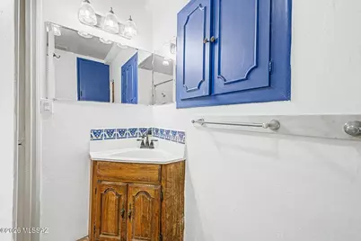 1049 E West Circle Drive, Tucson, AZ 85719 - Photo 18