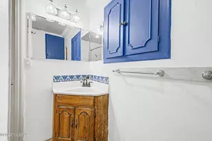 1049 E West Cir Dr, Tucson, AZ 85719 - Photo 18