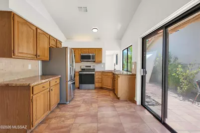 5560 N VÃ­a Umbrosa, Tucson, AZ 85750 - Photo 12