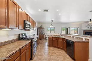 8021 N Lime Star Dr, Marana, AZ 85743 - Photo 6