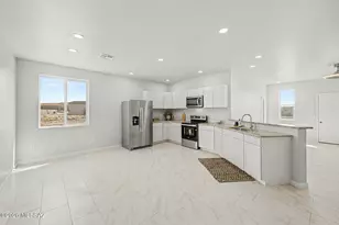 148 S Richmond Dr S, Vail, AZ 85641 - Photo 6