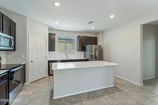 817 W Calle Tikal, Sahuarita, AZ 85629 - Photo 10