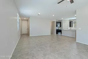 817 W Calle Tikal, Sahuarita, AZ 85629 - Photo 8